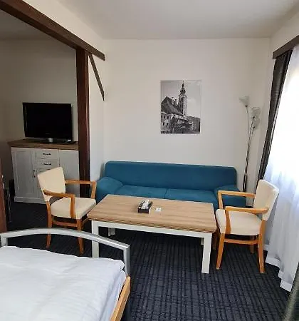 Gasthuis Grand Vltavin 3*